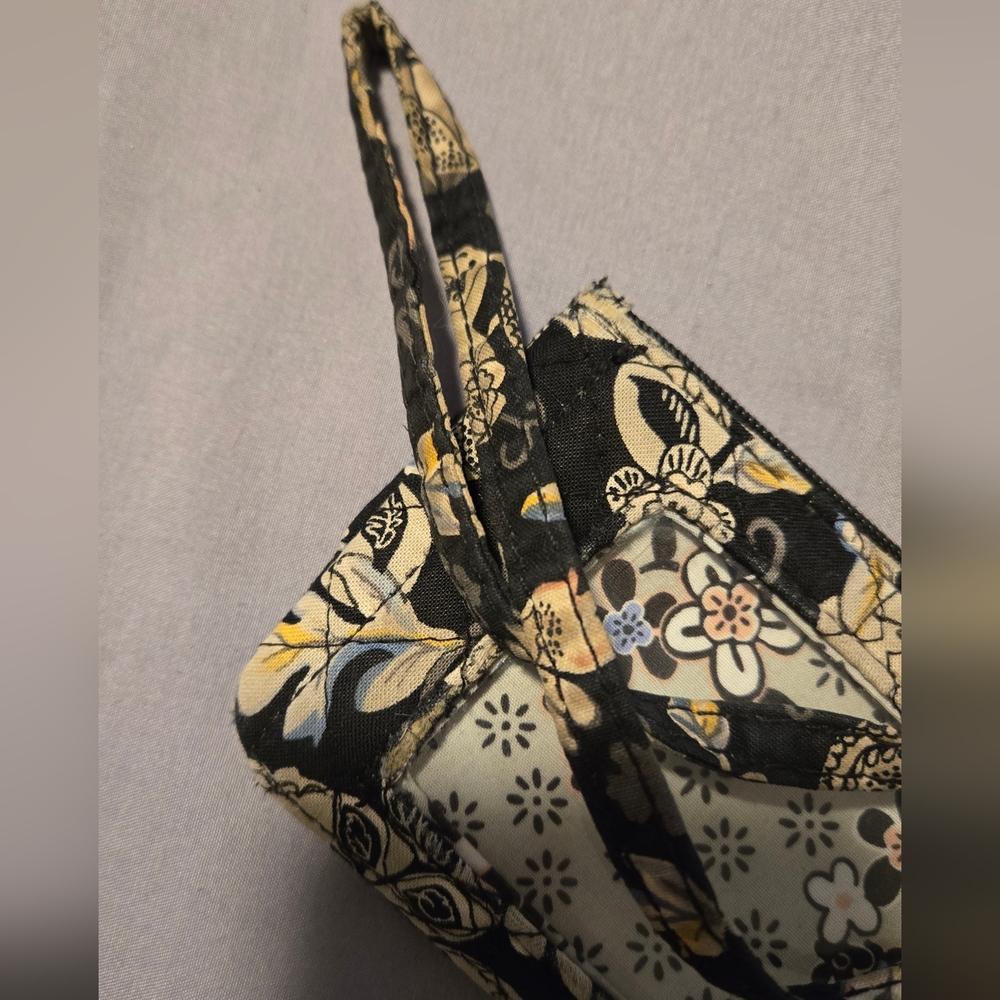 Vera Bradley Floral ID Holder with Lanyard - Picture 5 of 7